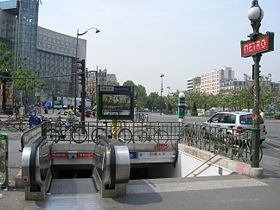 280px-metro_5-6-7_place_d_italie_acces