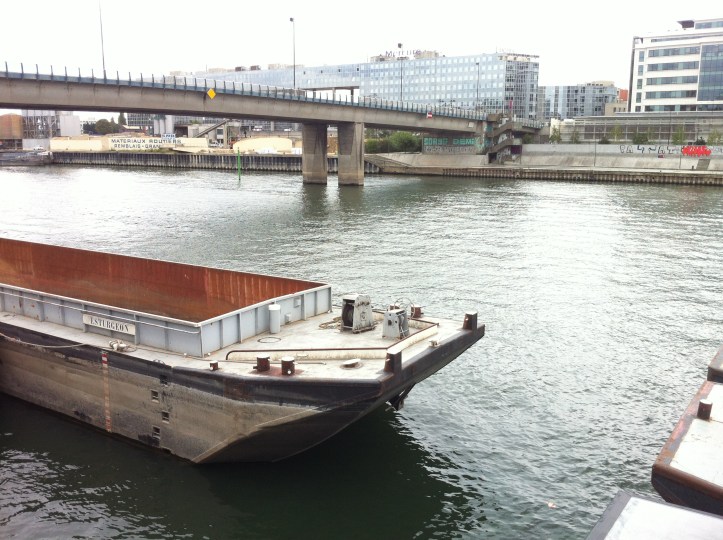 Charenton, la Seine. FRANCE.