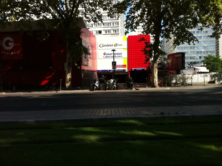 Paris 13e,  75013 bd Massena FRANCE.