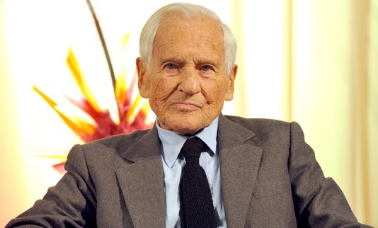 5224646_6_a8ca_jean-d-ormesson-en-novembre-2014-a-la_82e3dd57db6353e119263d527d8c8ce4